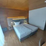 Landgasthaus Hubertusklause 2*