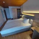 Locanda Landgasthaus Hubertusklause 2*