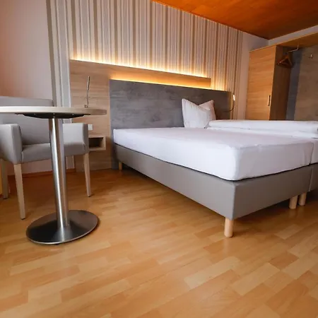 Estalagem Landgasthaus Hubertusklause Bad Marienberg