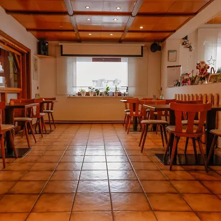 Landgasthaus Hubertusklause 2*