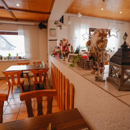 Landgasthaus Hubertusklause Estalagem 2*