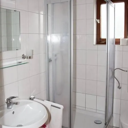 Estalagem Landgasthaus Hubertusklause 2*