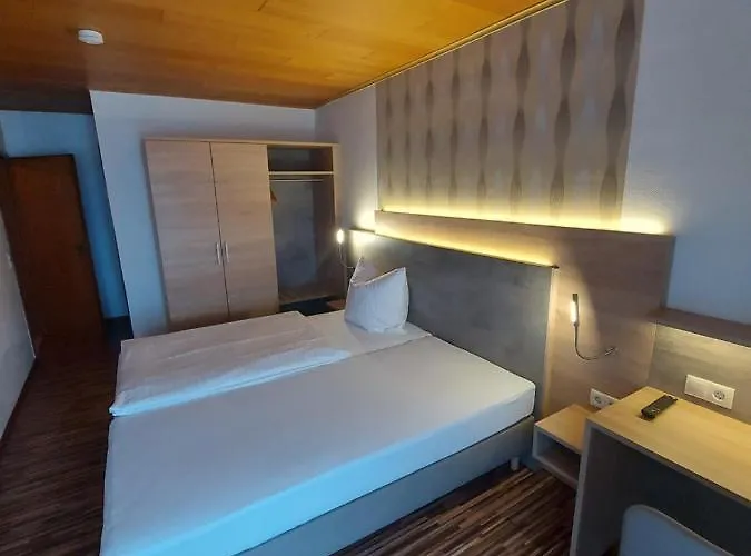 宾馆 Landgasthaus Hubertusklause 巴特马林贝格