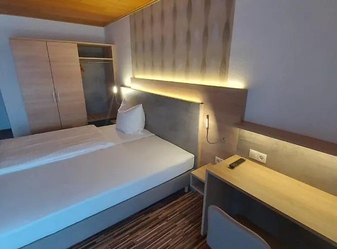 宾馆 Landgasthaus Hubertusklause