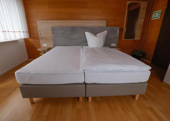 Herberg Landgasthaus Hubertusklause Bad Marienberg