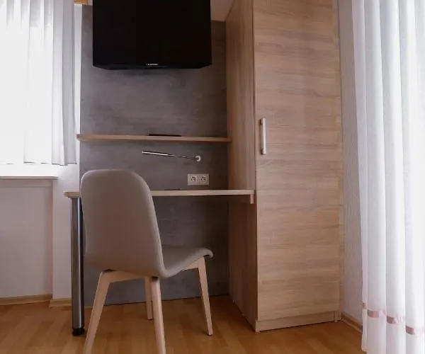 Landgasthaus Hubertusklause 2* 巴特马林贝格