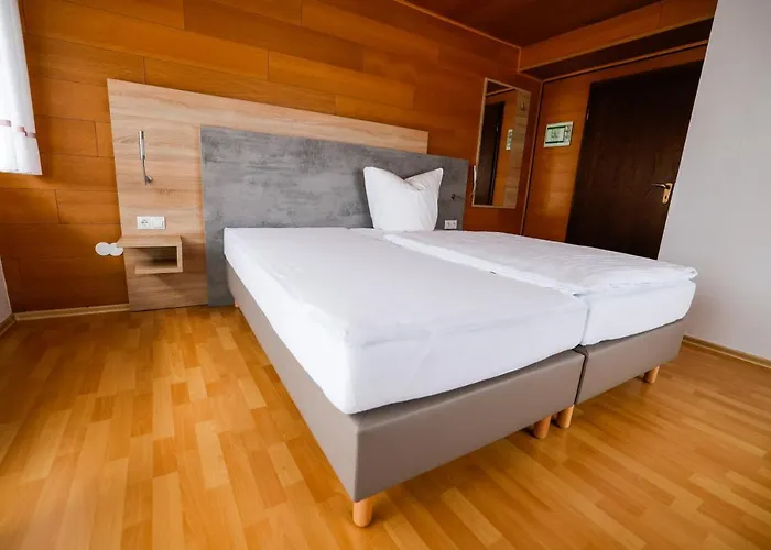 Landgasthaus Hubertusklause 宾馆 巴特马林贝格