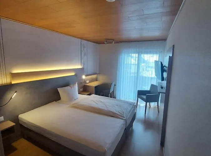 Landgasthaus Hubertusklause 宾馆 2*