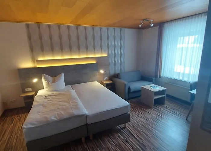 宾馆 Landgasthaus Hubertusklause 巴特马林贝格