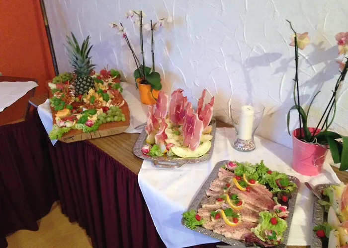 Landgasthaus Hubertusklause 2*