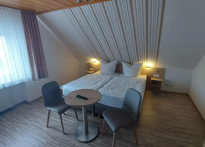 Landgasthaus Hubertusklause 宾馆 2*