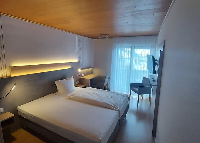 Landgasthaus Hubertusklause 巴特马林贝格