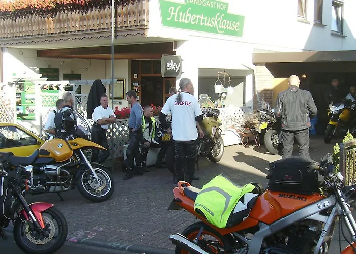 宾馆 Landgasthaus Hubertusklause 2*